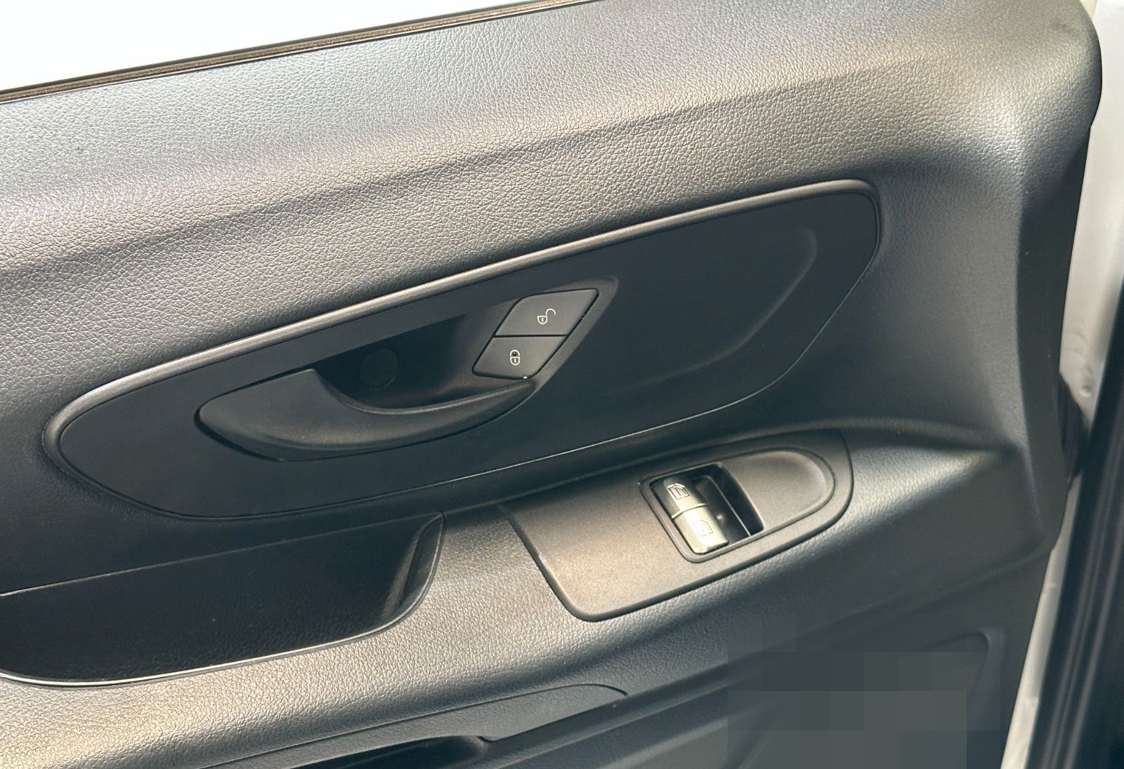 Mercedes-Benz Vito Tourer 109 CDI Extralang Klima*9-Sitzer foto 6