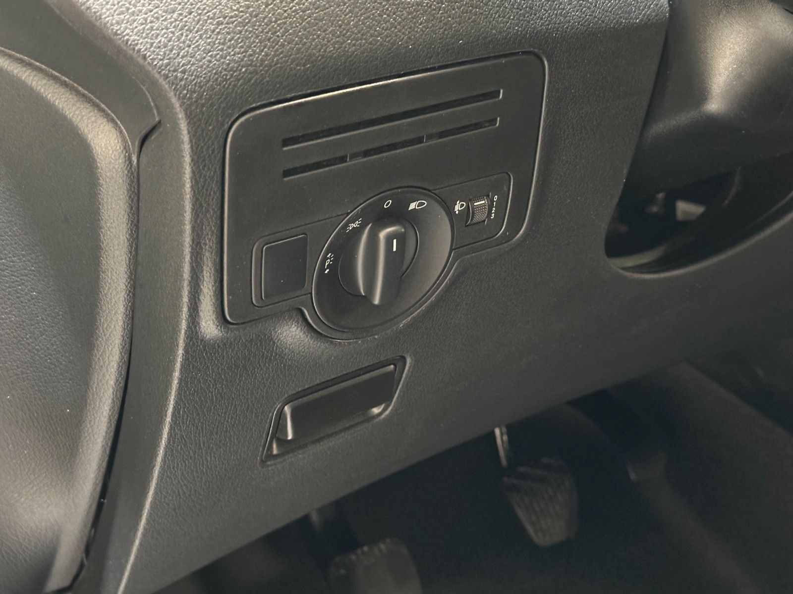 Mercedes-Benz Vito Tourer 109 CDI Extralang Klima*9-Sitzer foto 8