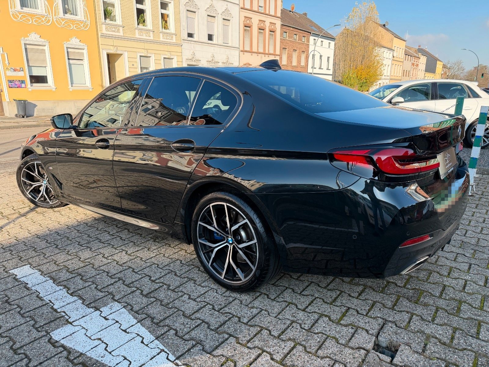 BMW 530 d xDrive M SPORTPAKET STANDHEIZUNG KAMERA foto 6