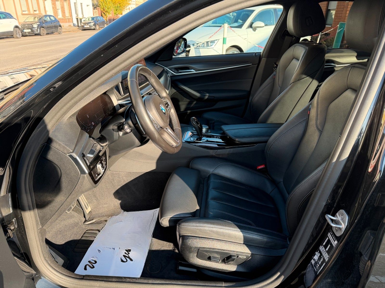 BMW 530 d xDrive M SPORTPAKET STANDHEIZUNG KAMERA foto 9