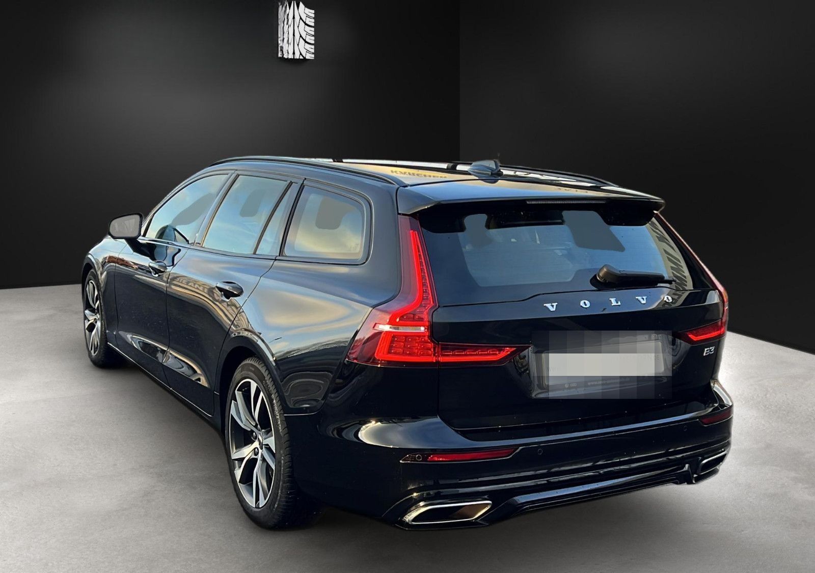 Volvo V60 R Design Memory*Leder*H&K*Kamera*LED*Navi foto 4