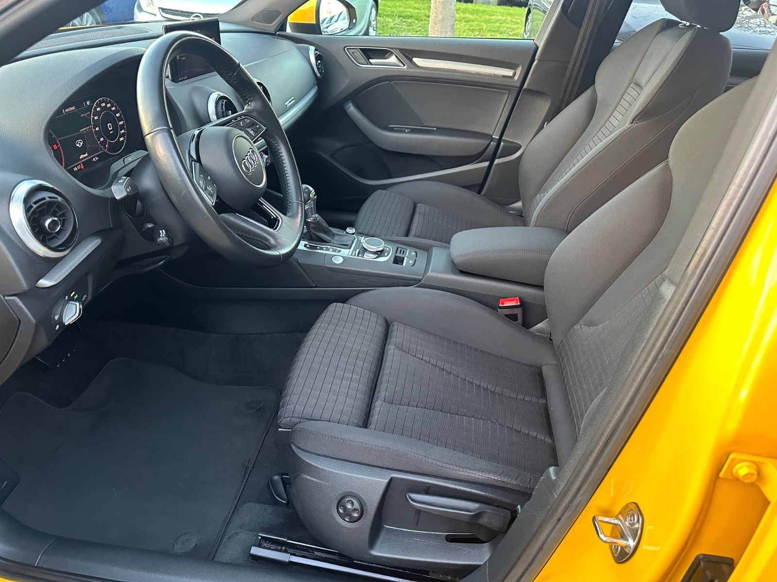 Audi A3 Limousine sport°AUT° foto 3