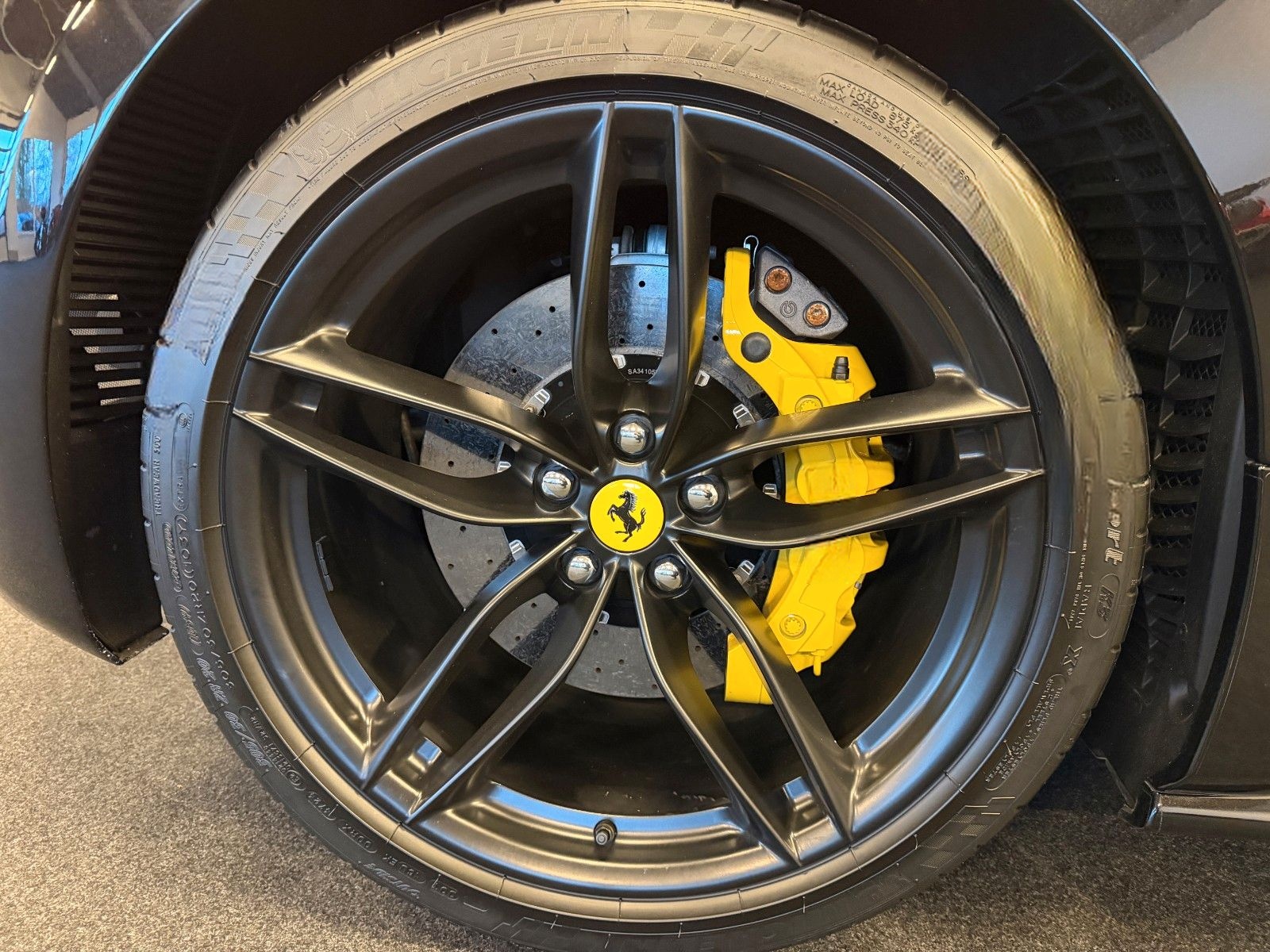Ferrari Carbon Sitze Golddrake, Garantie bis 03/2028 foto 12
