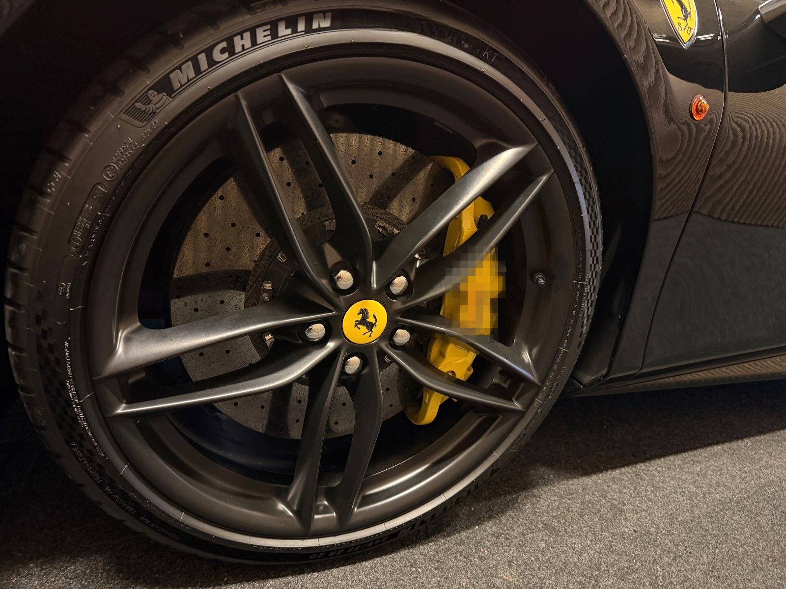 Ferrari Carbon Sitze Golddrake, Garantie bis 03/2028 foto 14