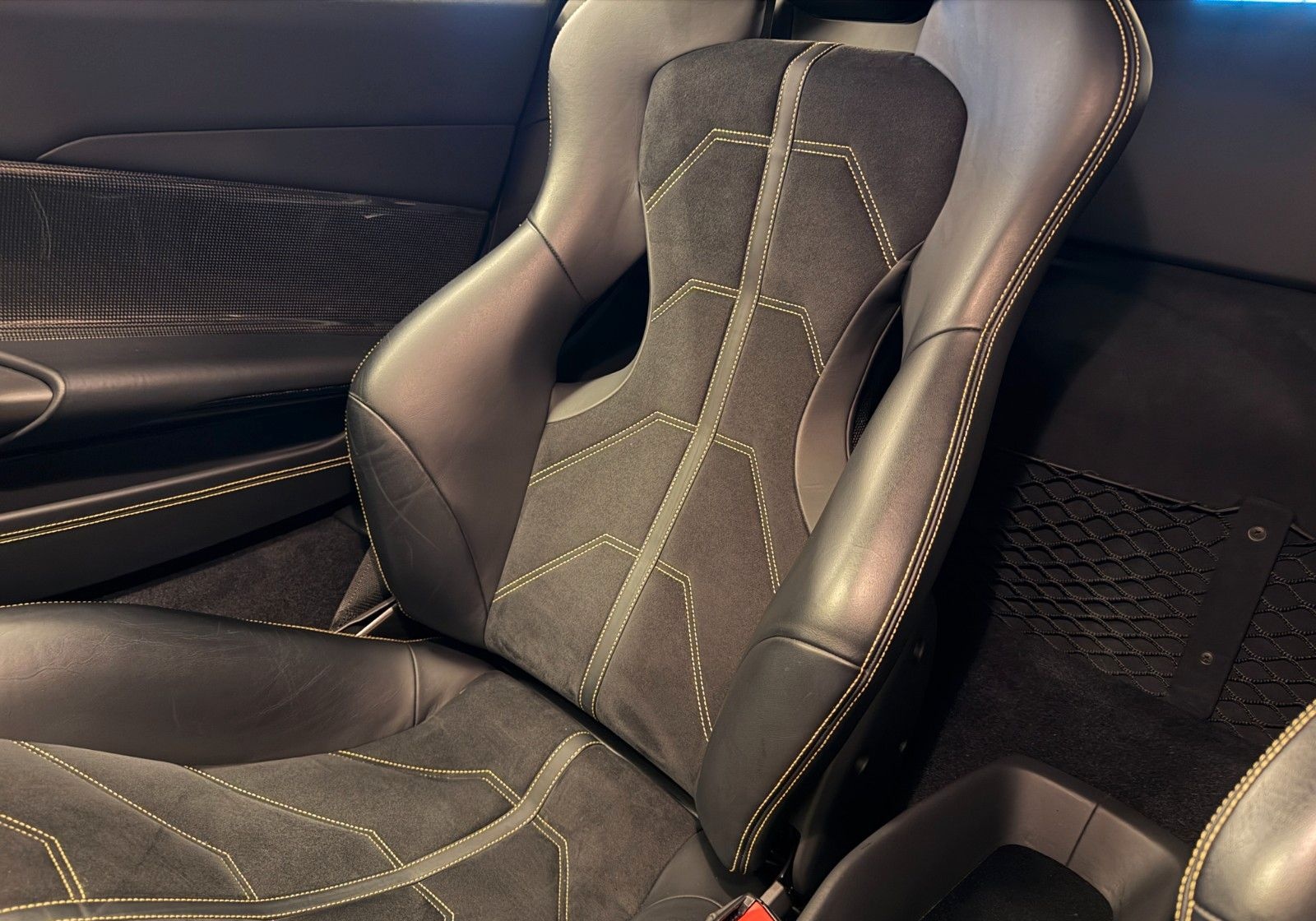 Ferrari Carbon Sitze Golddrake, Garantie bis 03/2028 foto 21