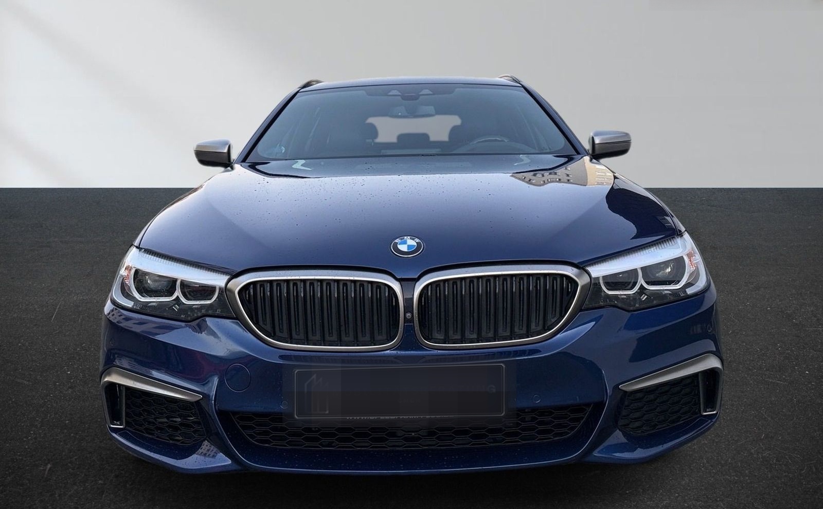 BMW 550 Touring M550 d xDrive  foto 2