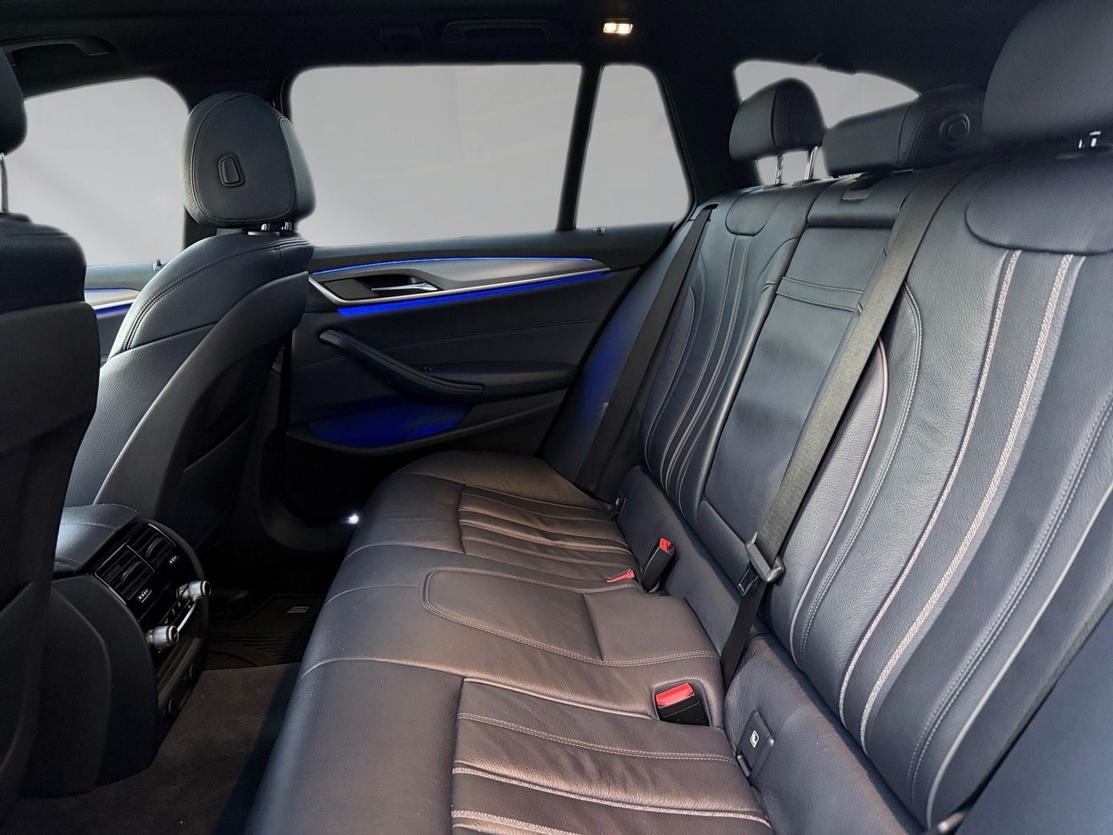 BMW 550 Touring M550 d xDrive  foto 12