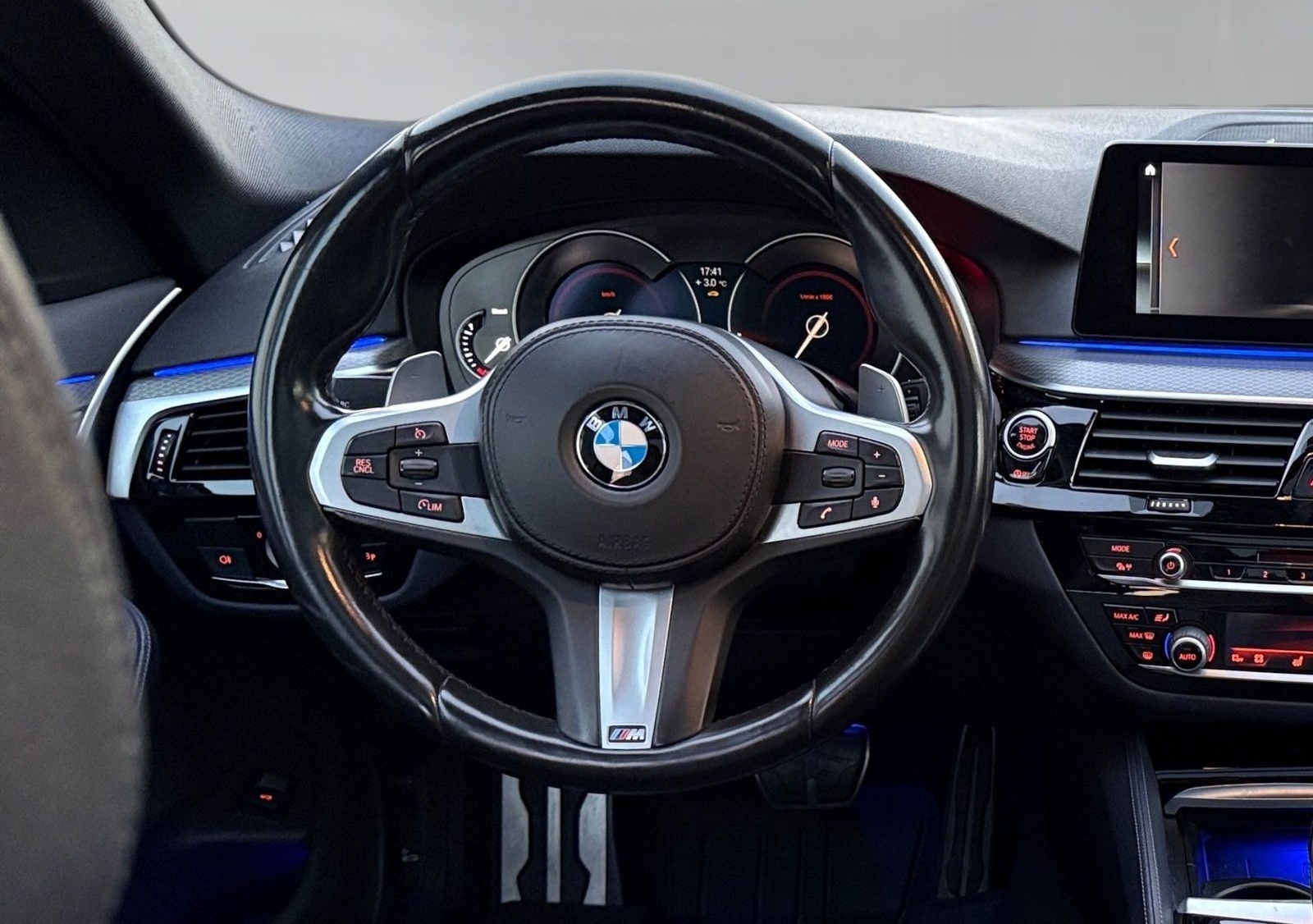 BMW 550 Touring M550 d xDrive  foto 14