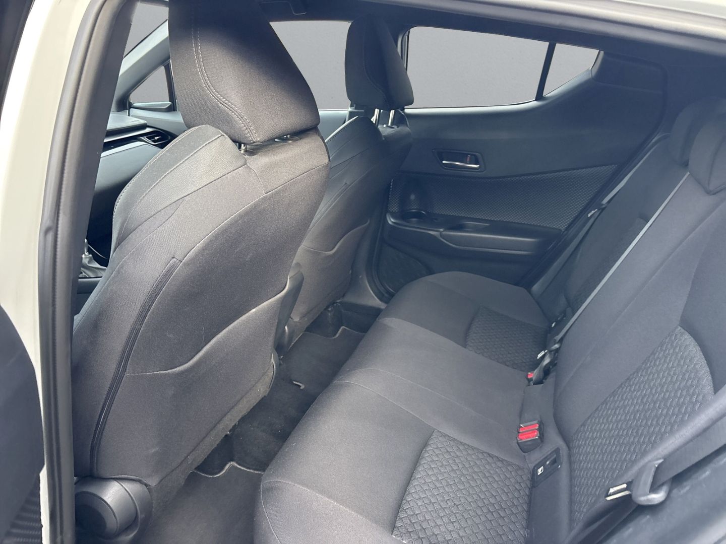 Toyota C-HR Hybrid Team D Navi LED Apple CarPlay Androi foto 11