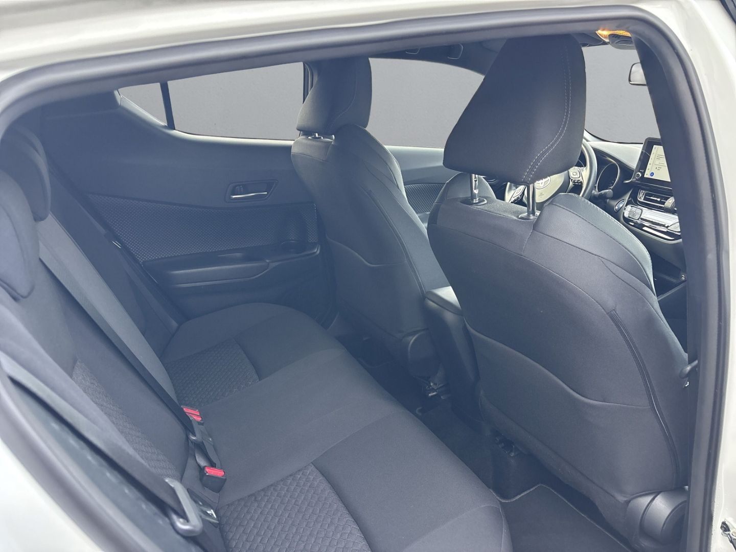 Toyota C-HR Hybrid Team D Navi LED Apple CarPlay Androi foto 15