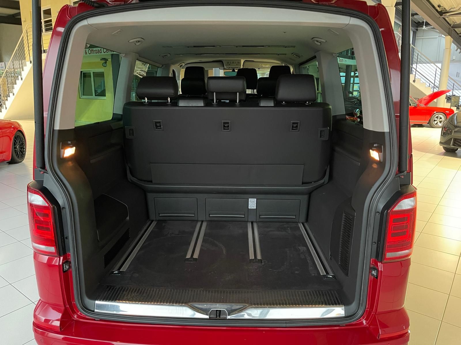 Volkswagen T6 Multivan 2.0 TDI Automatik+Generation Six+AHK foto 25