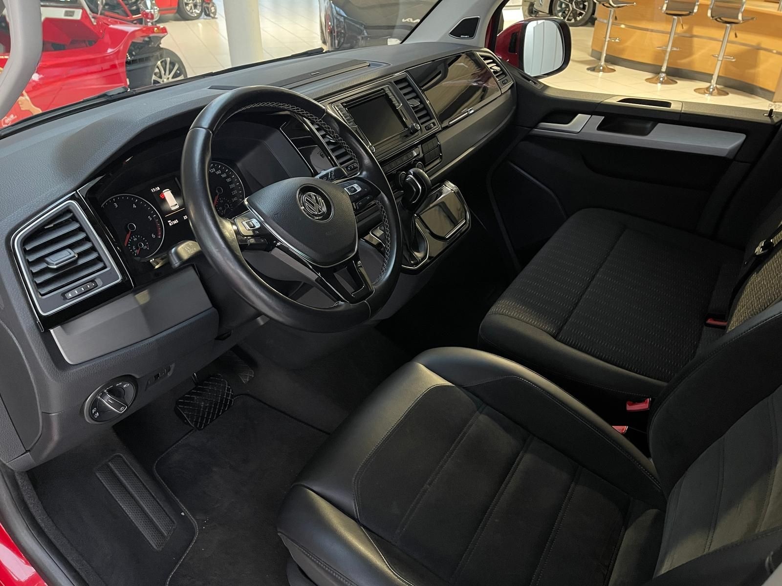 Volkswagen T6 Multivan 2.0 TDI Automatik+Generation Six+AHK foto 8