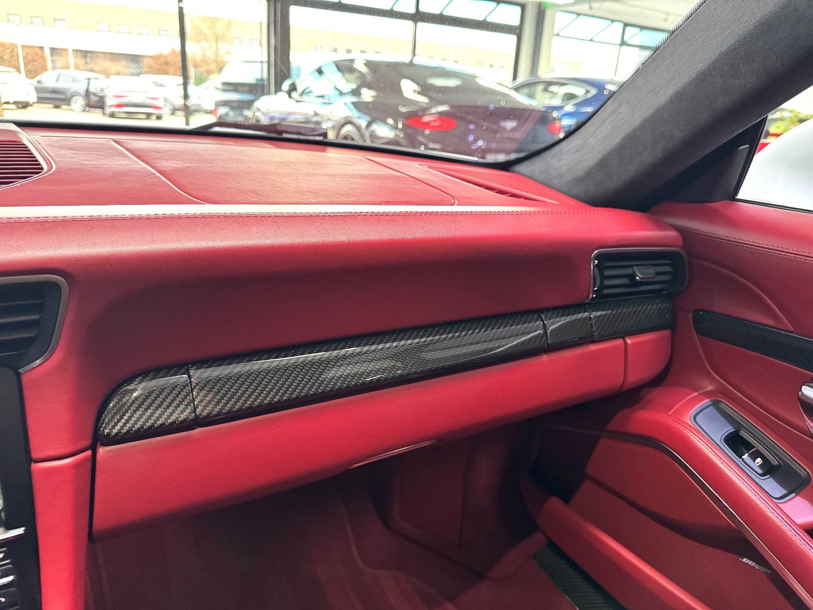 Porsche 911-991 CARRERA 4 GTS PDK CARBON KAMERA BOSE 20" foto 20
