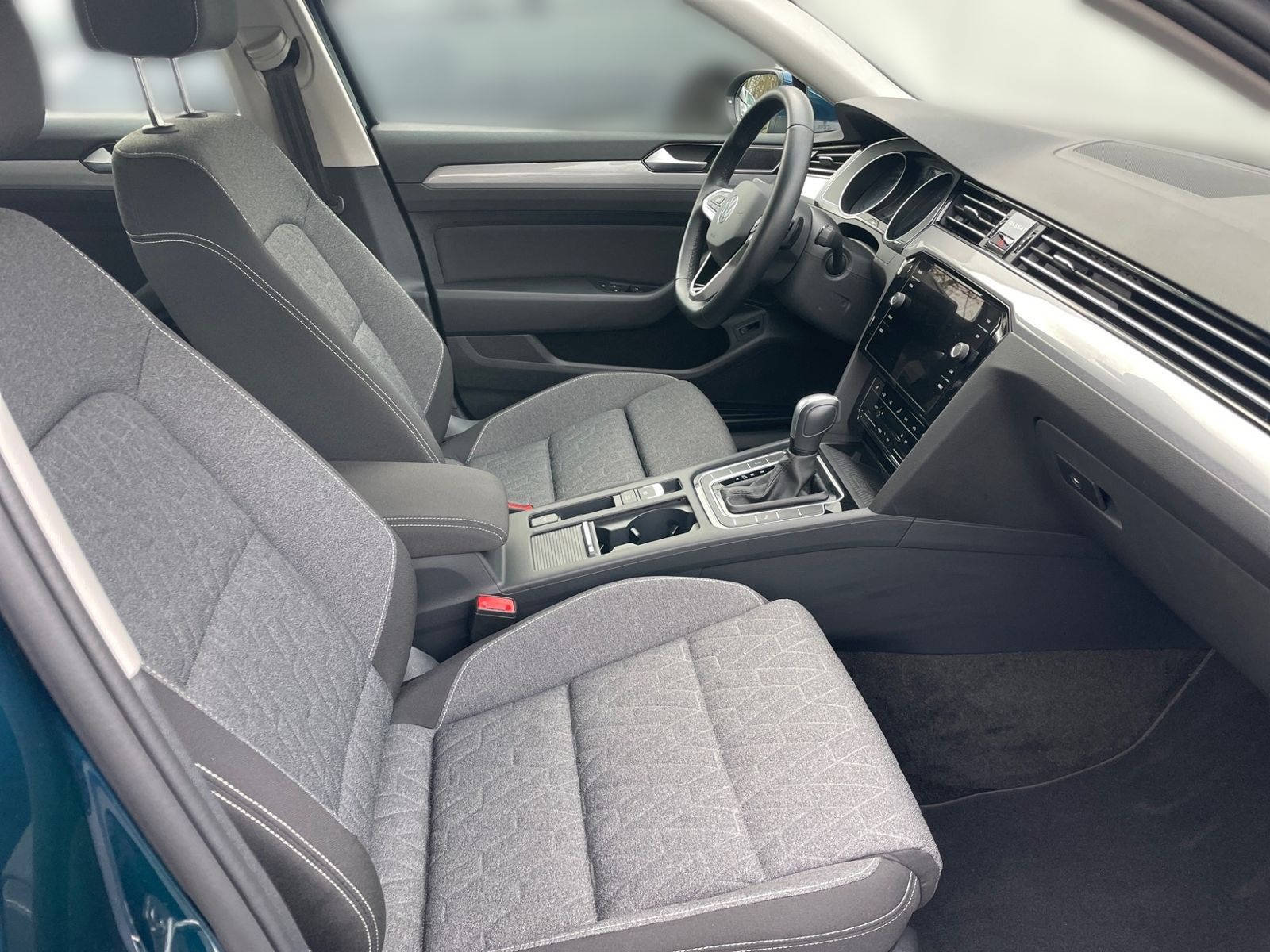 Volkswagen Passat Variant 2.0 TDI Business  LED NAVI ACC KA foto 10
