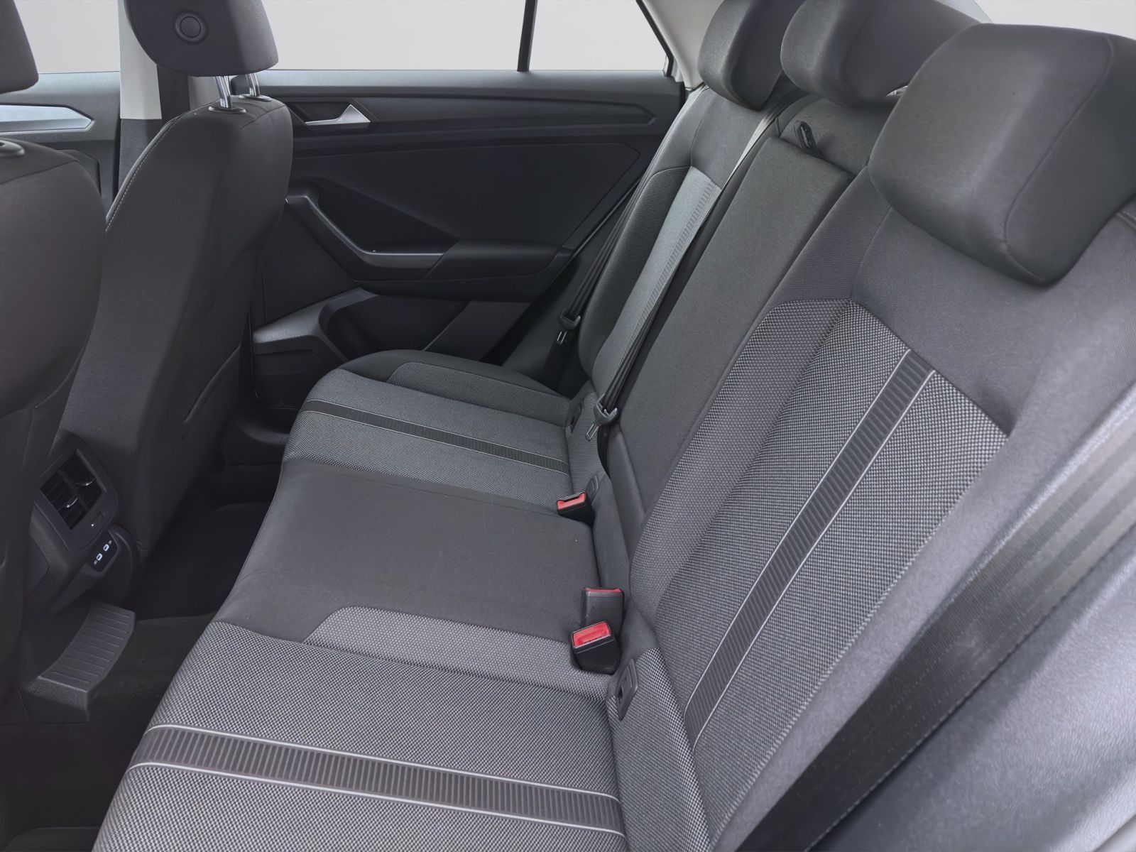 Volkswagen T-Roc 2.0 TDI DSG LIFE NAVI PDC SITZHZG KLIMA foto 14