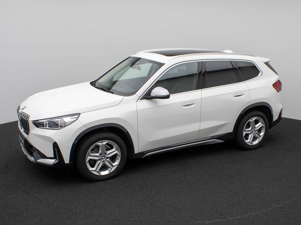 BMW X1 xD20d xLine 360°Panorama HUD DAB Komfort AHK foto 12