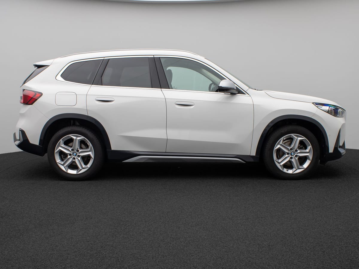 BMW X1 xD20d xLine 360°Panorama HUD DAB Komfort AHK foto 5