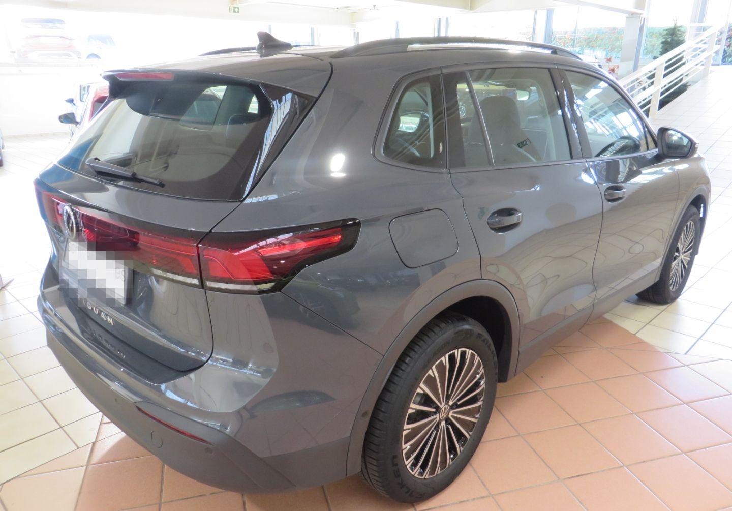 Volkswagen Tiguan Life 2.0TDI 7-DSG ACC AHK LED Navi Rückfa foto 3