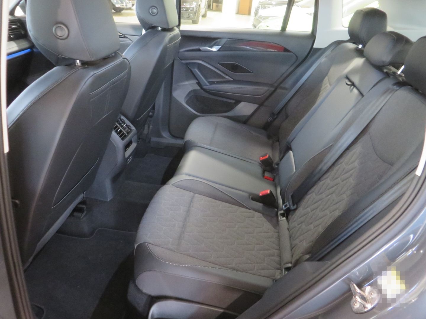 Volkswagen Tiguan Life 2.0TDI 7-DSG ACC AHK LED Navi Rückfa foto 7