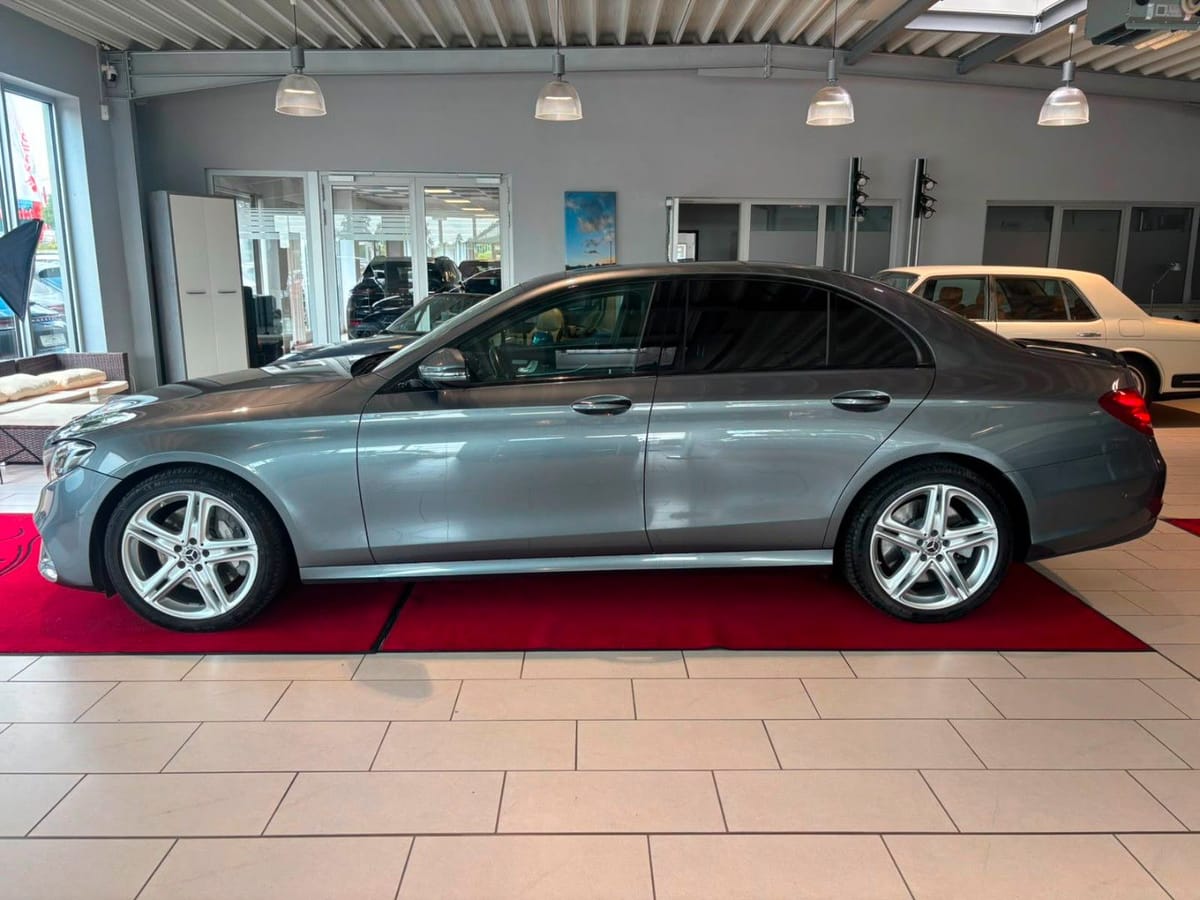Mercedes-Benz E 400 4Matic AMG-Line AHK Burmester 360 Pano HUD foto 2
