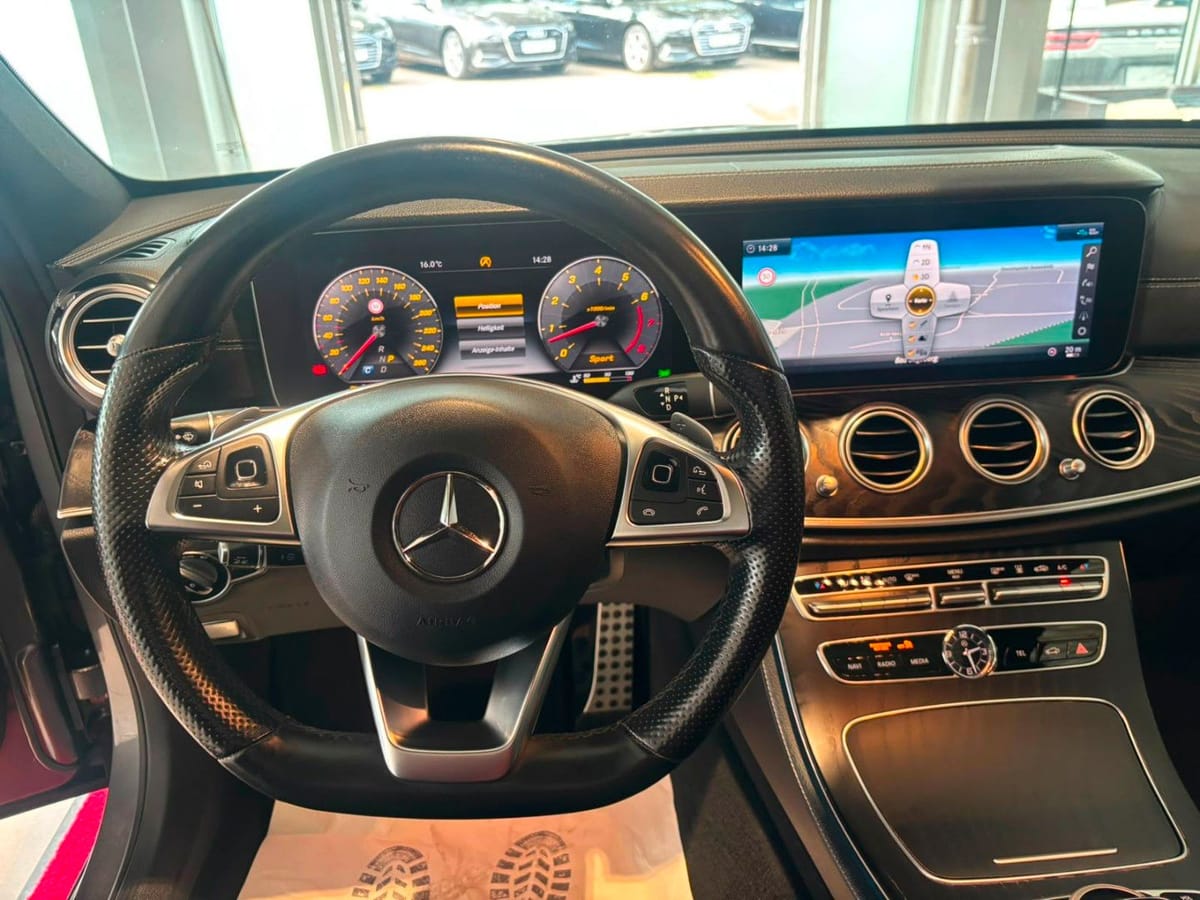 Mercedes-Benz E 400 4Matic AMG-Line AHK Burmester 360 Pano HUD foto 19