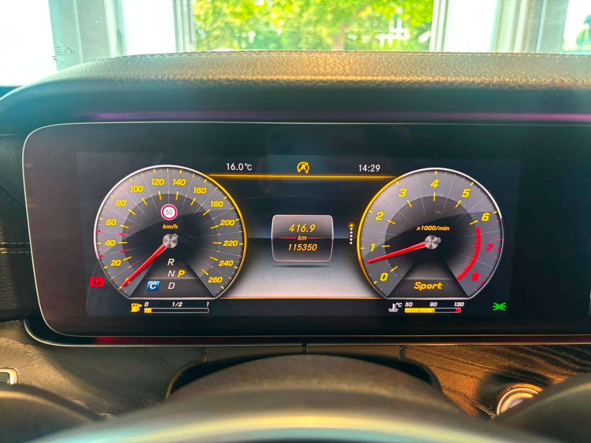 Mercedes-Benz E 400 4Matic AMG-Line AHK Burmester 360 Pano HUD foto 21