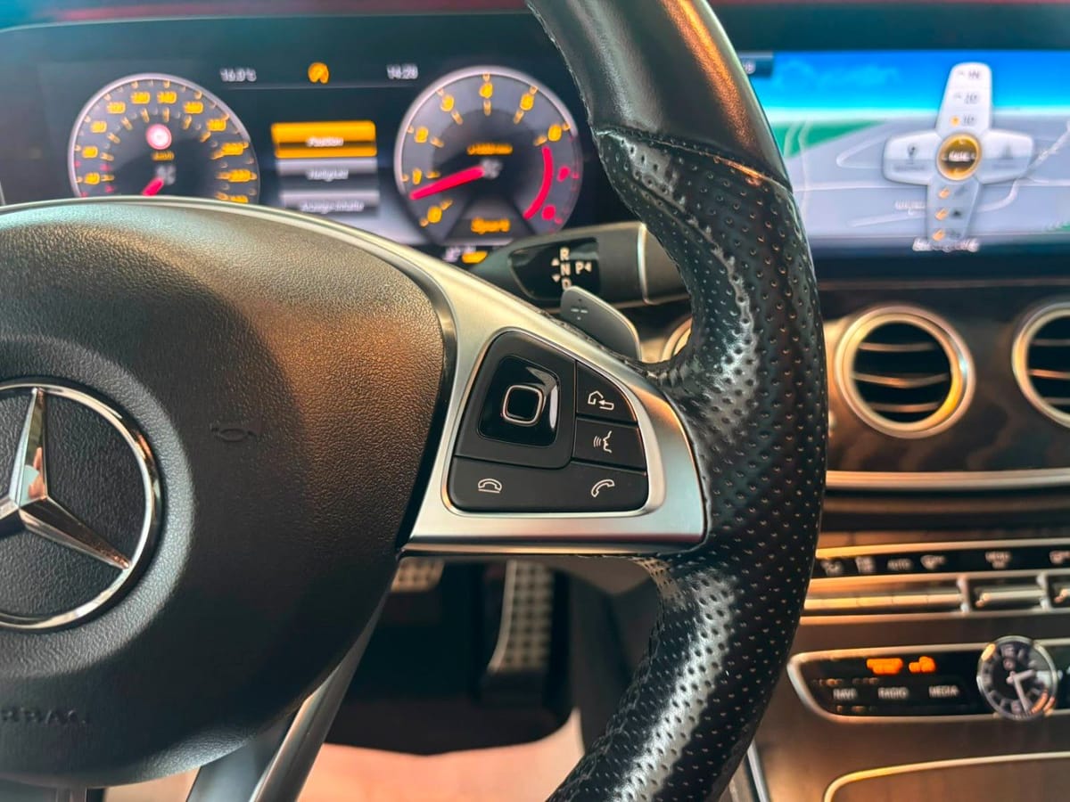Mercedes-Benz E 400 4Matic AMG-Line AHK Burmester 360 Pano HUD foto 23