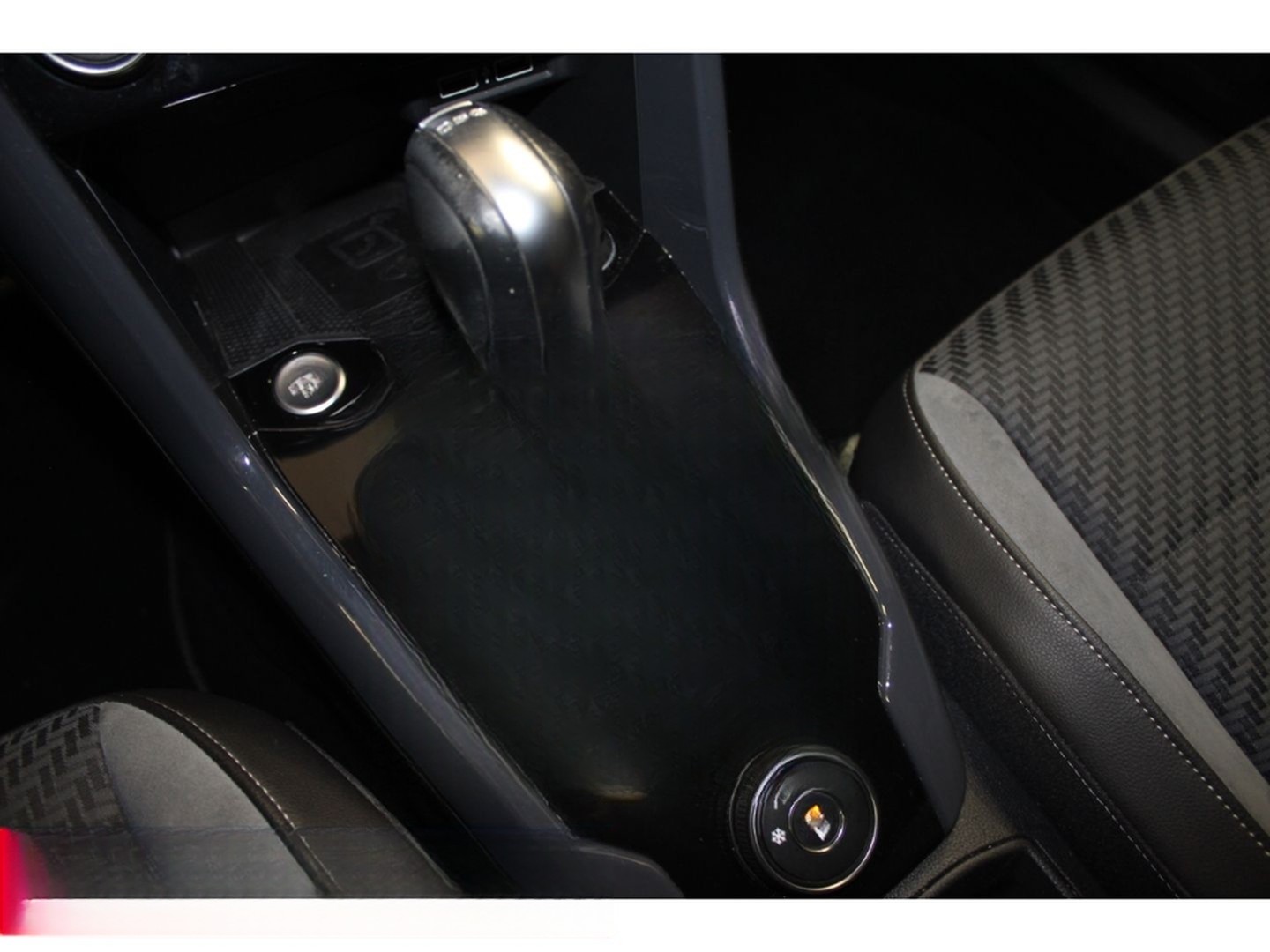 Volkswagen T-Roc 2.0 TSI DSG 4Mo. 2x R-Line 19 ACC NAVI LED foto 9