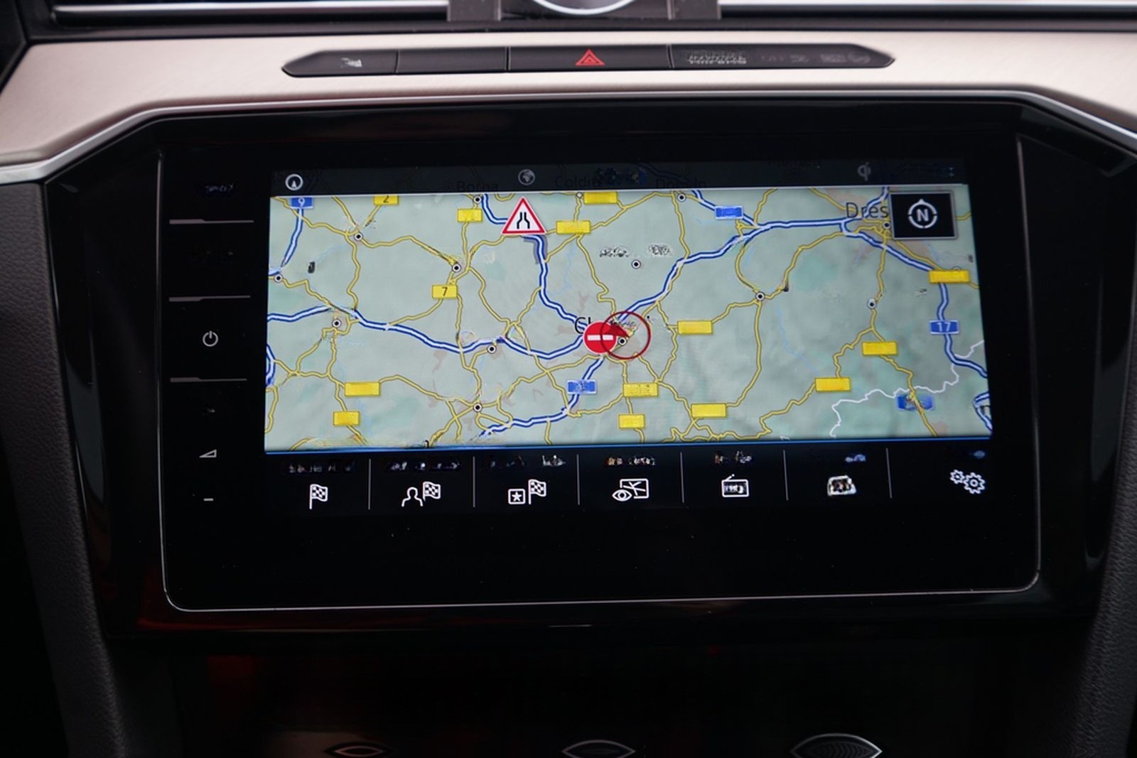 Volkswagen Arteon 1.5 TSI Elegance LED Panorama ACC Navi foto 24