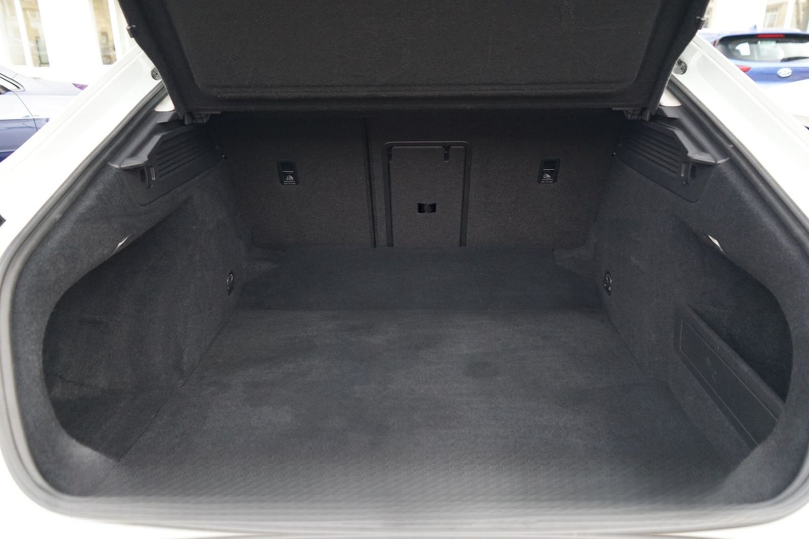 Volkswagen Arteon 1.5 TSI Elegance LED Panorama ACC Navi foto 29