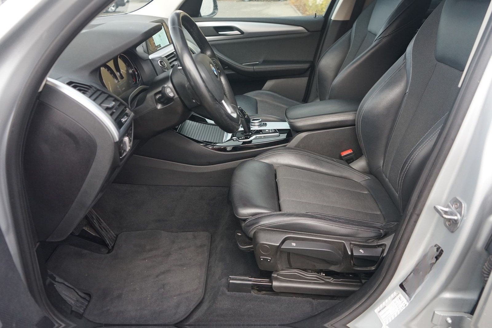 BMW X3 xDrive 30d LED Navi AHK Tempomat Sitzheizung foto 22