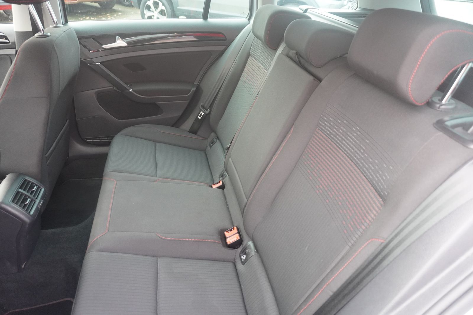 Volkswagen Golf VII Variant 1.5 TSI VC LED ACC AHK Dynaudio foto 11