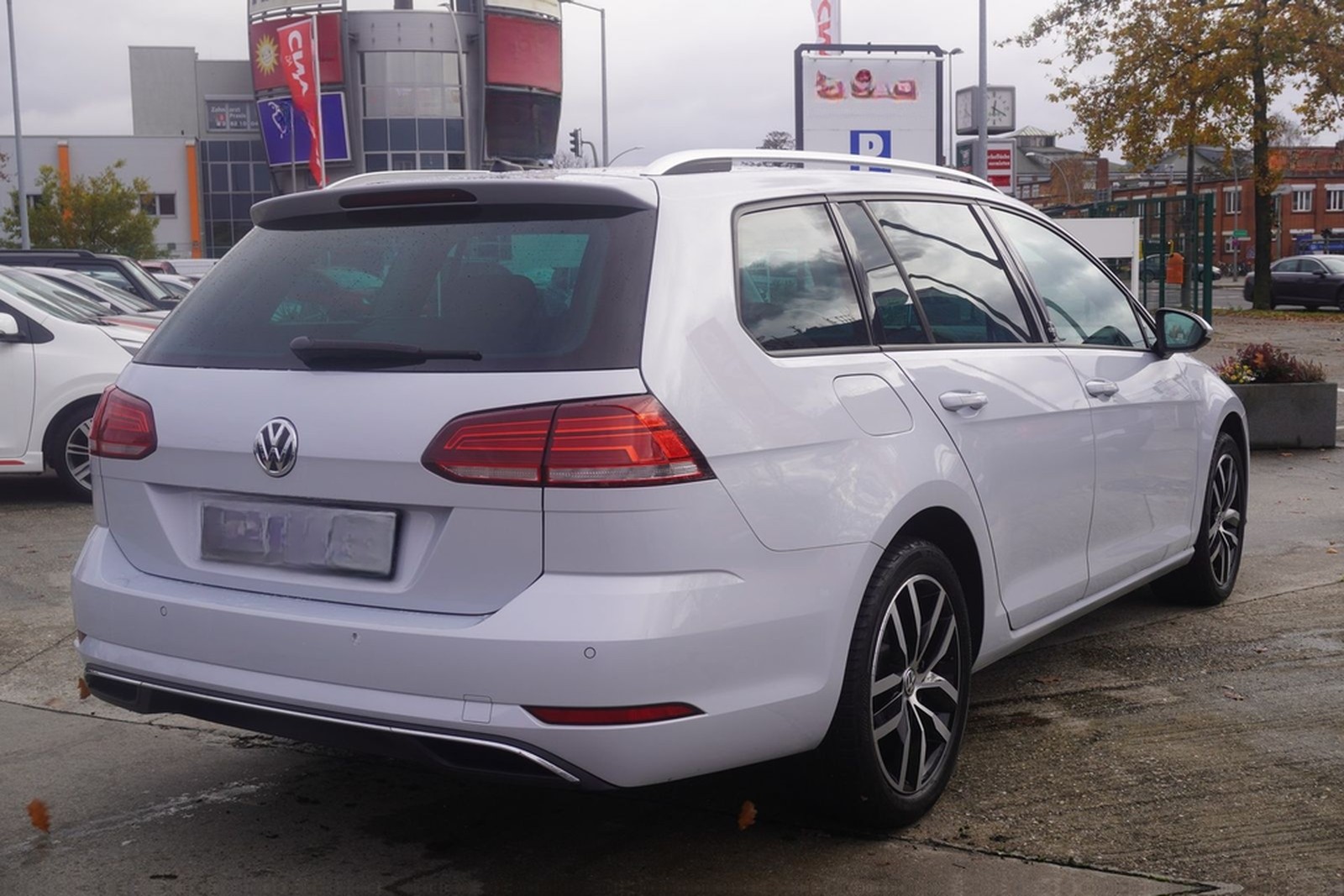 Volkswagen Golf VII Variant 1.5 TSI VC LED ACC AHK Dynaudio foto 4