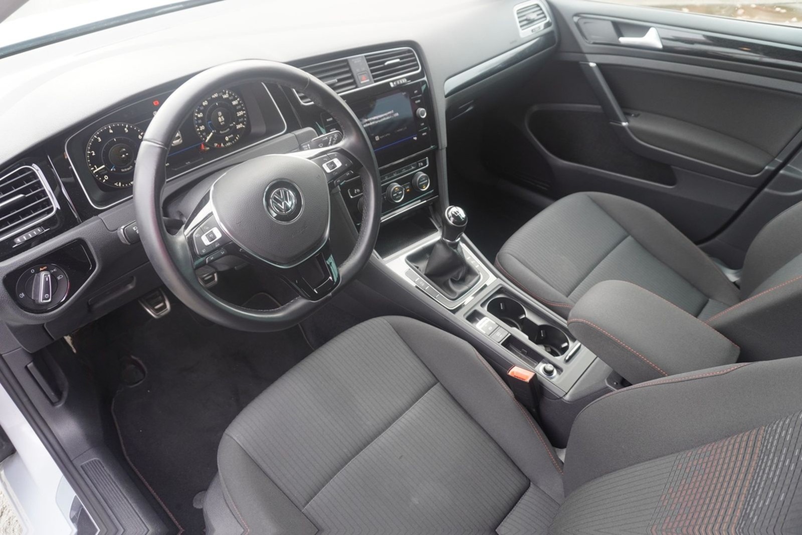 Volkswagen Golf VII Variant 1.5 TSI VC LED ACC AHK Dynaudio foto 9