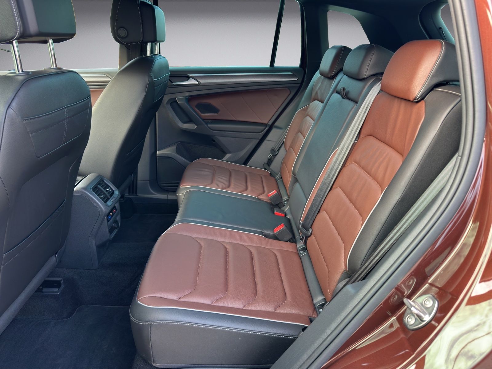 Volkswagen Tiguan Elegance 2.0 TDI DSG 4Motion*LED*NAV*AHK* foto 10