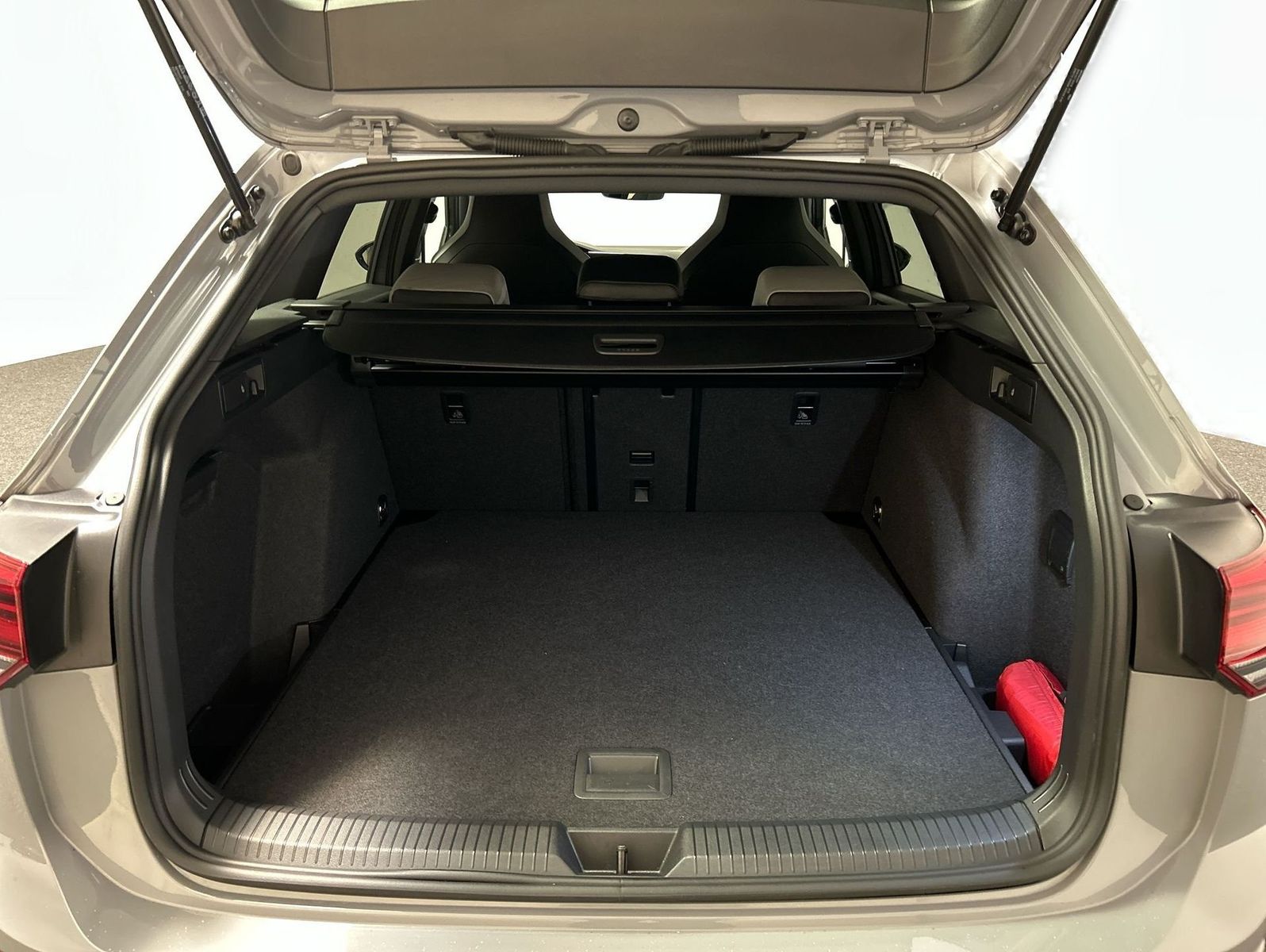 Volkswagen Golf Variant 2.0 TDI DSG R-Line CarPlay ACC LED foto 18