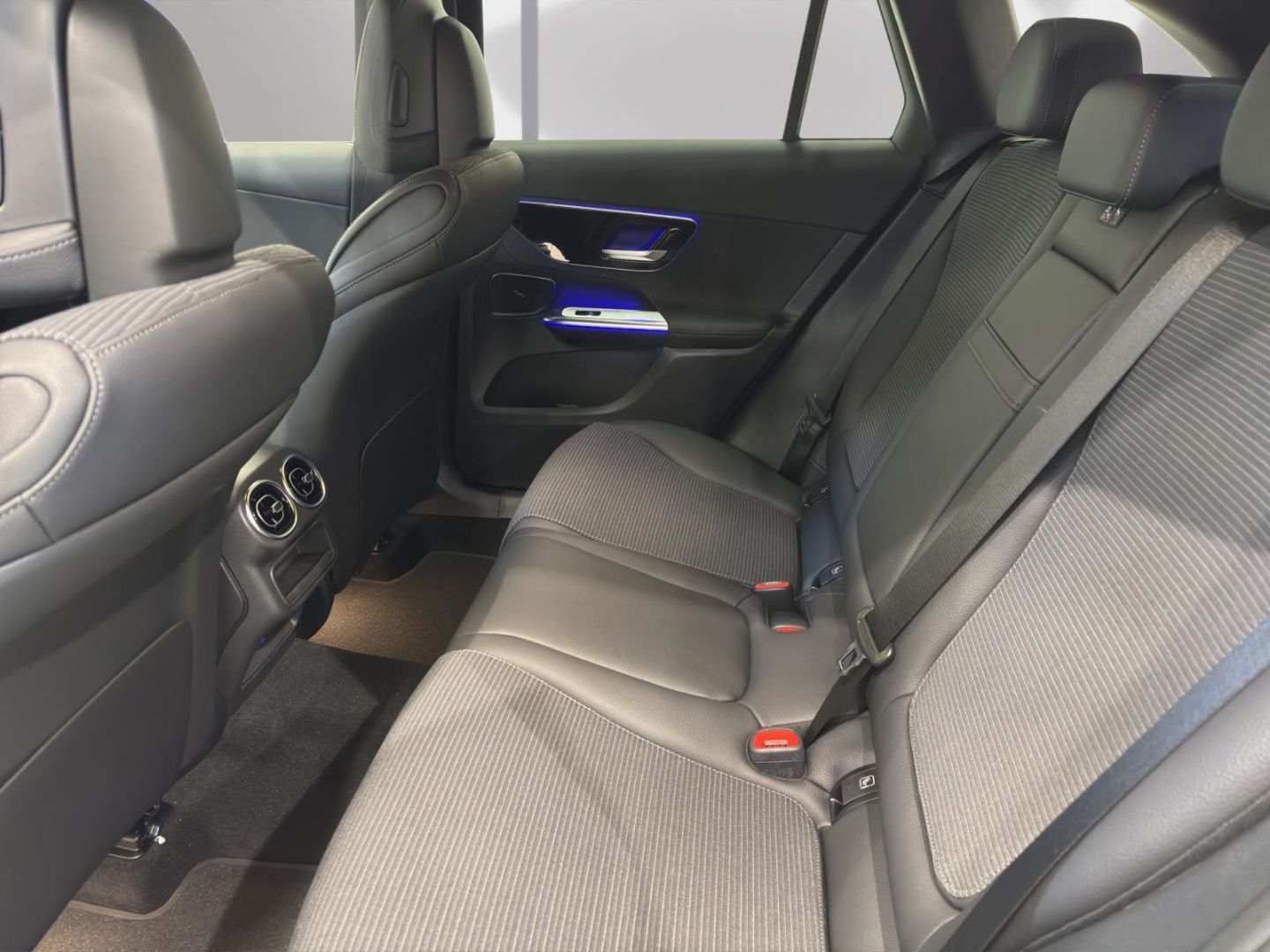 Mercedes-Benz GLC 220 d 4M AVANTGARDE ADVANCED PLUS AHK+DISTRO foto 6