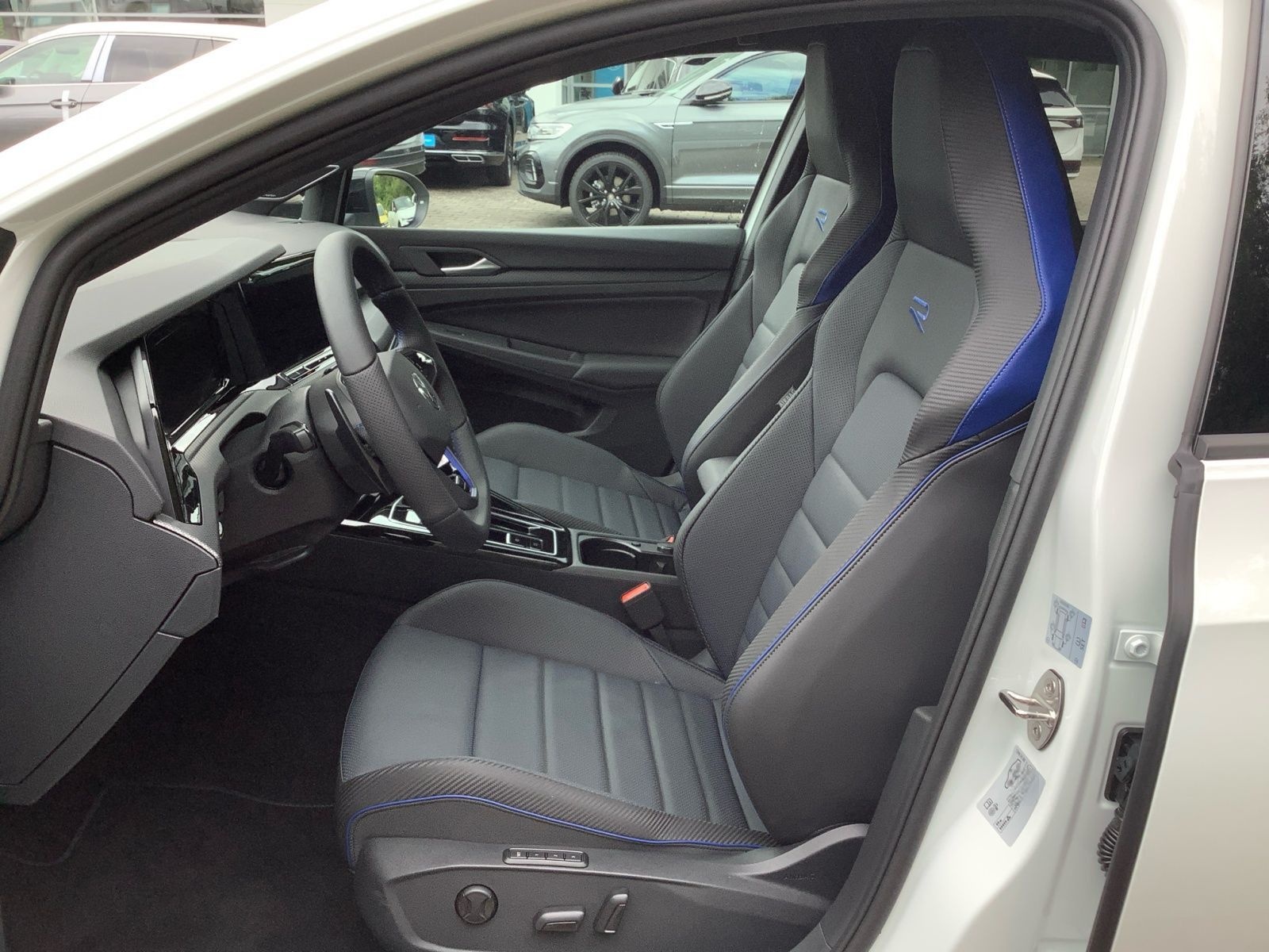 Volkswagen Golf Variant 2.0 TSI DSG R 4M. ACC Matrix Navi P foto 8