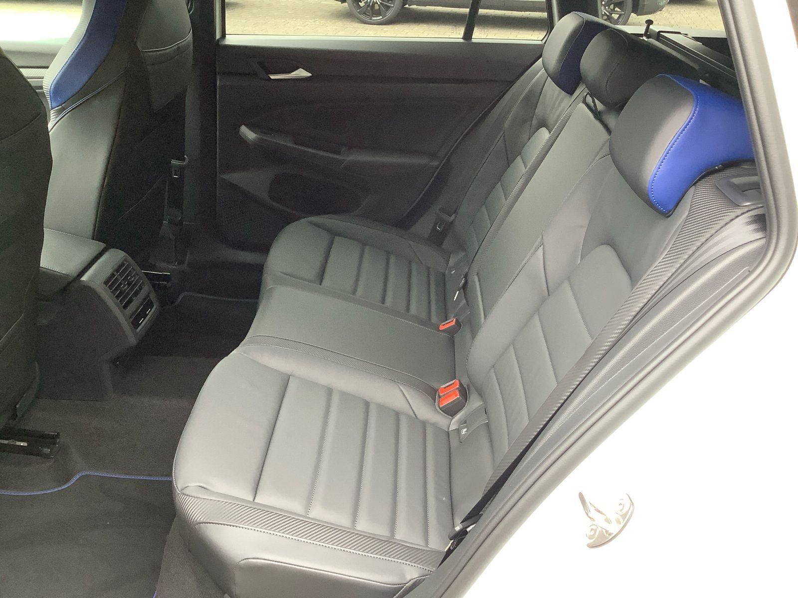 Volkswagen Golf Variant 2.0 TSI DSG R 4M. ACC Matrix Navi P foto 9
