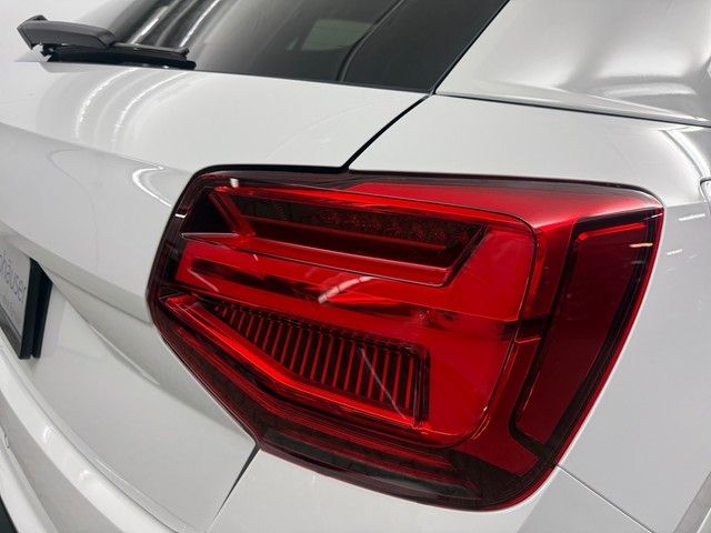 Audi Q2 S line Matrix LED Optikpaket Assistenzpaket foto 12