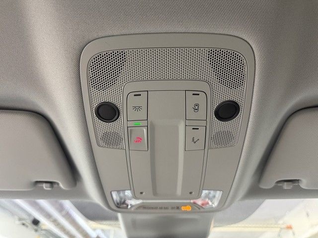 Audi Q2 S line Matrix LED Optikpaket Assistenzpaket foto 21