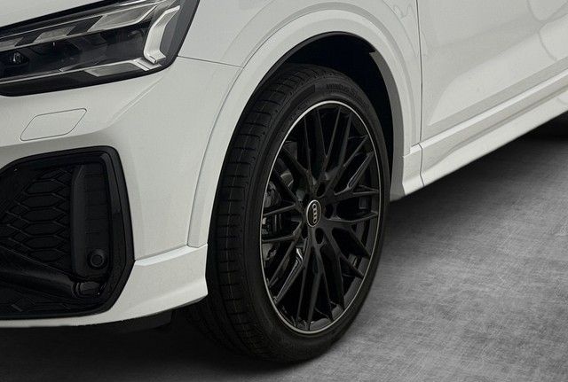 Audi Q2 S line Matrix LED Optikpaket Assistenzpaket foto 4