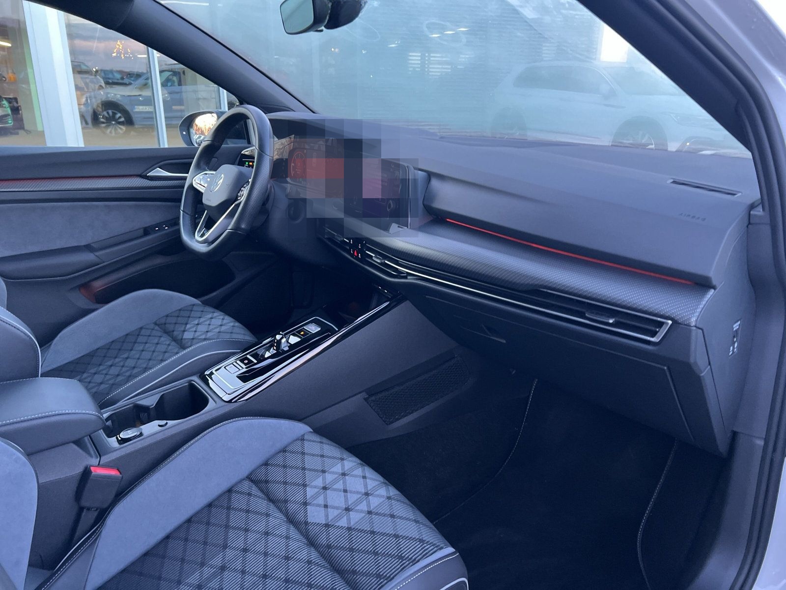 Volkswagen Golf VIII Variant 2.0 TDI DSG R-Line Black Style foto 14