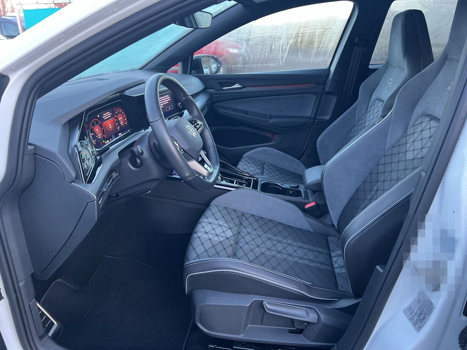 Volkswagen Golf VIII Variant 2.0 TDI DSG R-Line Black Style foto 10
