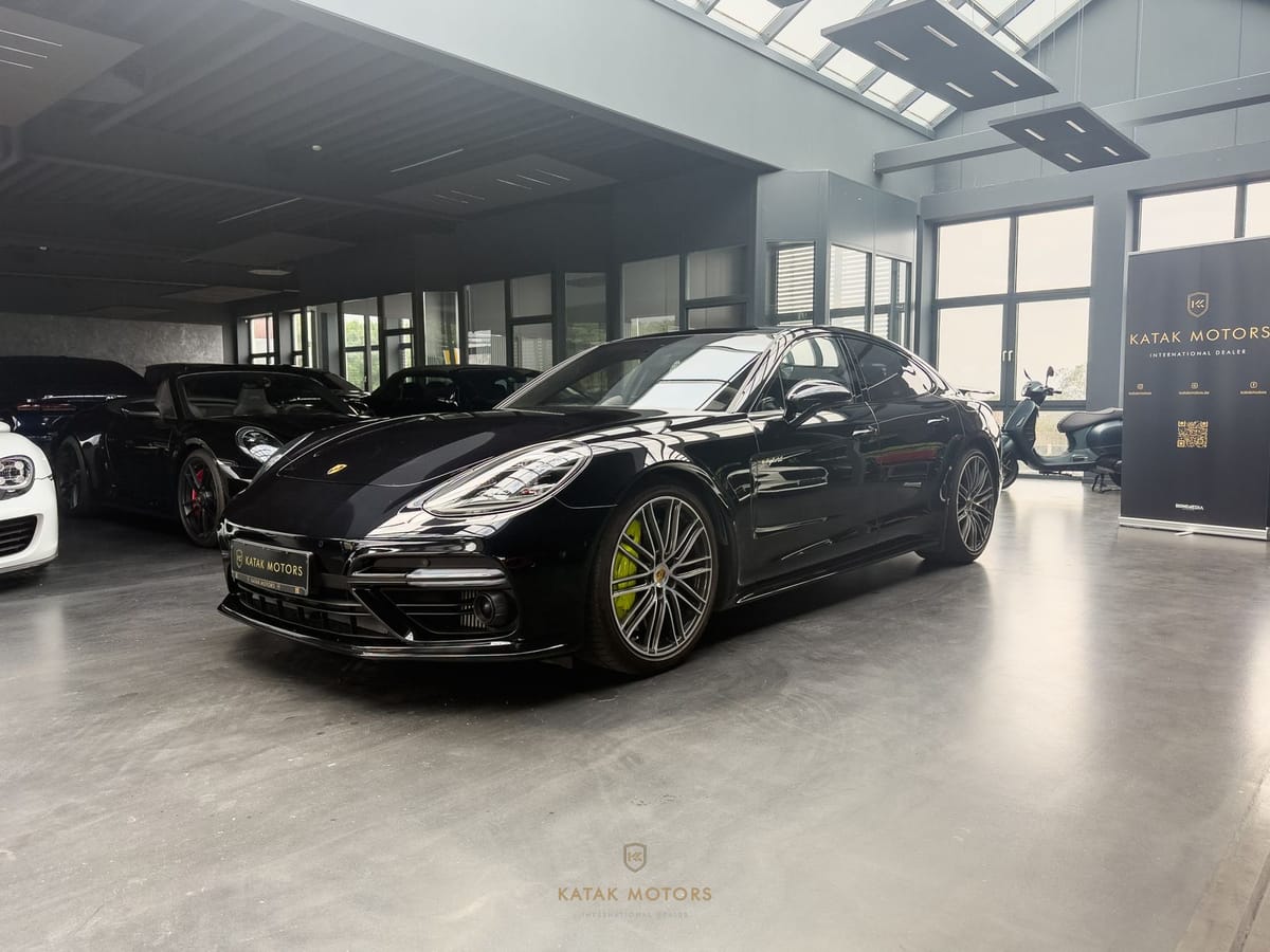 Porsche Panamera TURBO S E-HYBRID PCCB APPROVED MASSAGE