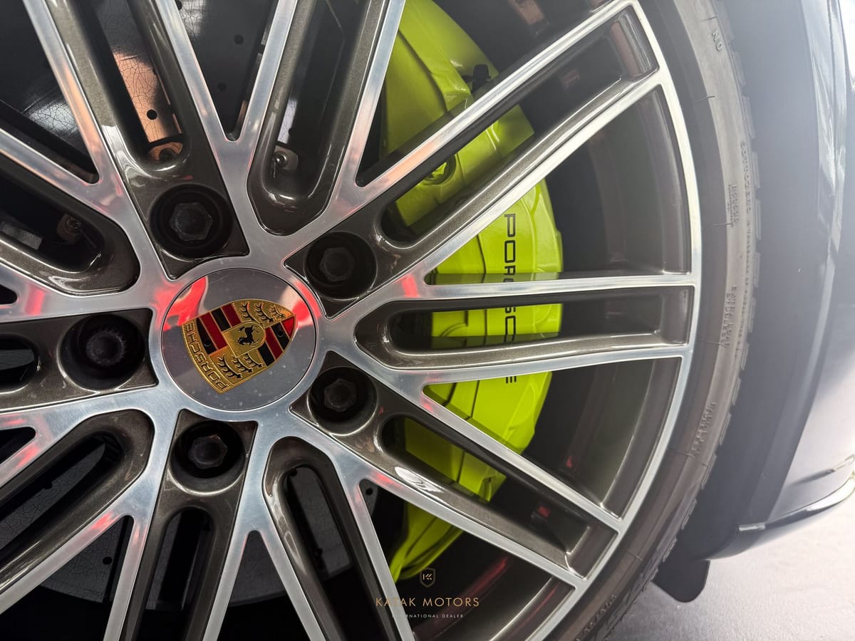 Porsche Panamera TURBO S E-HYBRID PCCB APPROVED MASSAGE foto 8