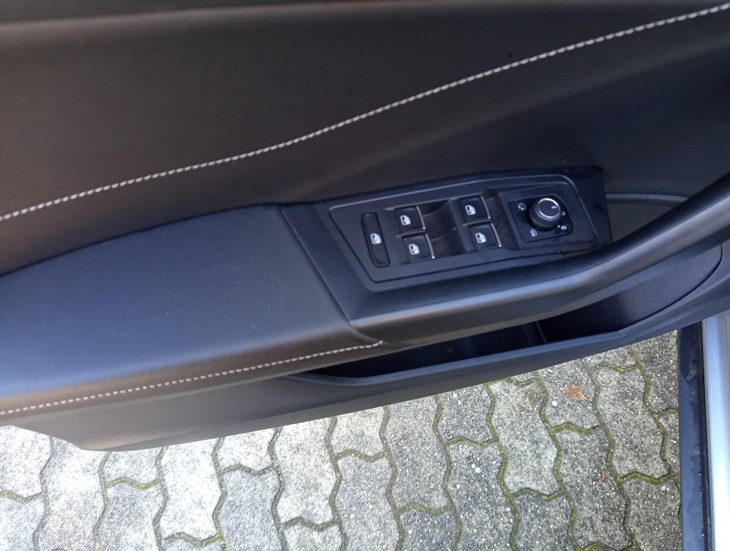 Volkswagen T-Roc Style AHK*NAVI*LED*KAMERA foto 8