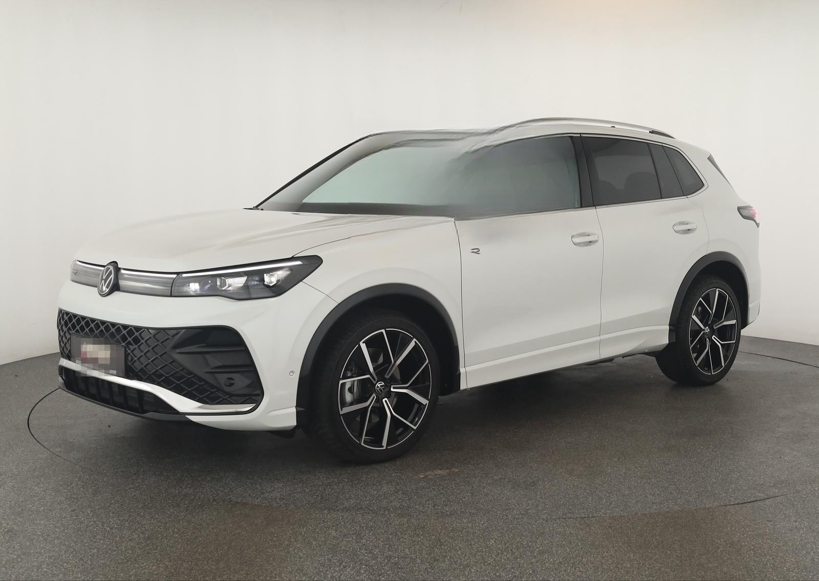 Volkswagen Tiguan 2.0 TDI DSG R-Line Pano Navi Keyless 20" foto 2