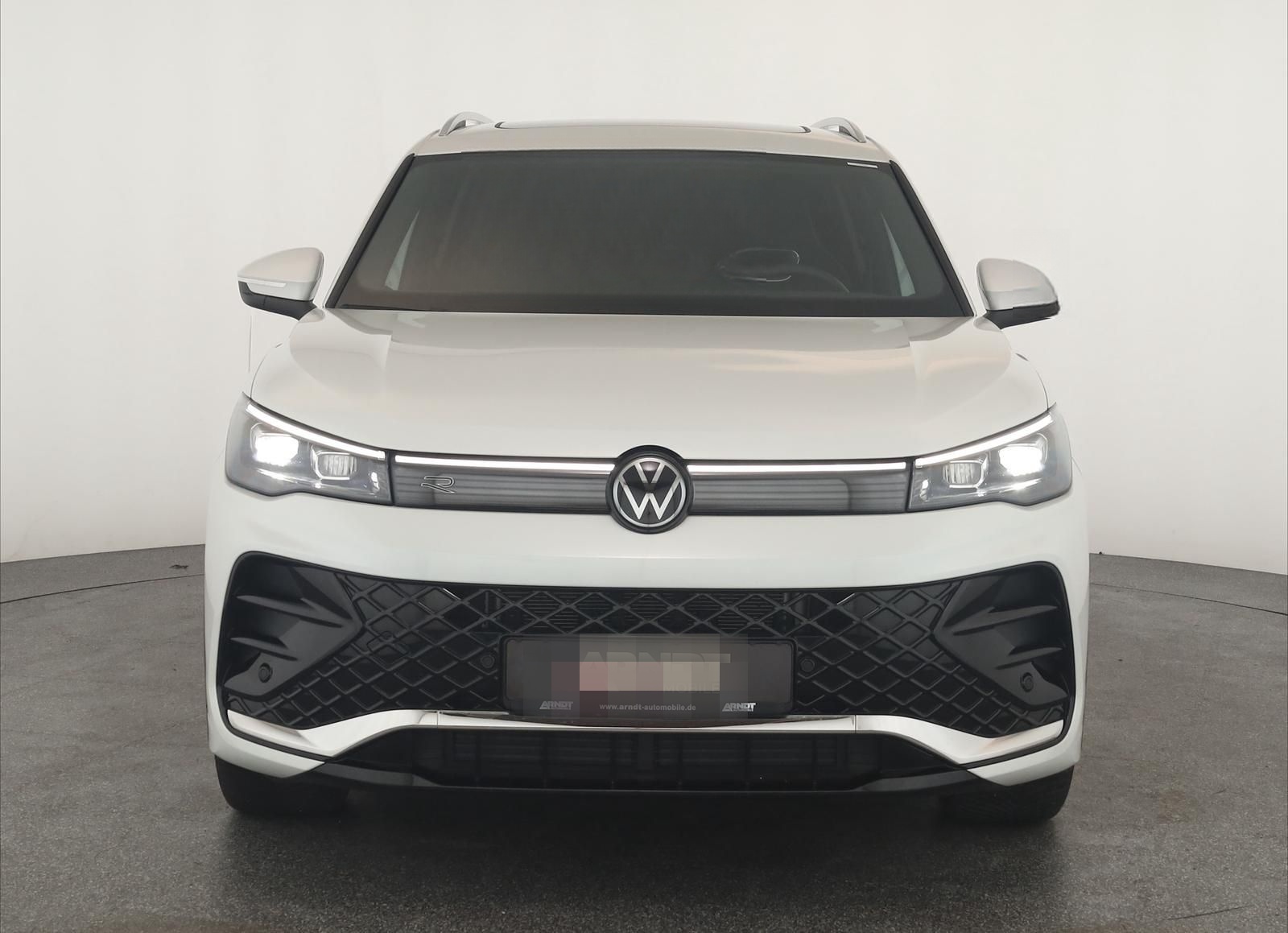 Volkswagen Tiguan 2.0 TDI DSG R-Line Pano Navi Keyless 20" foto 3