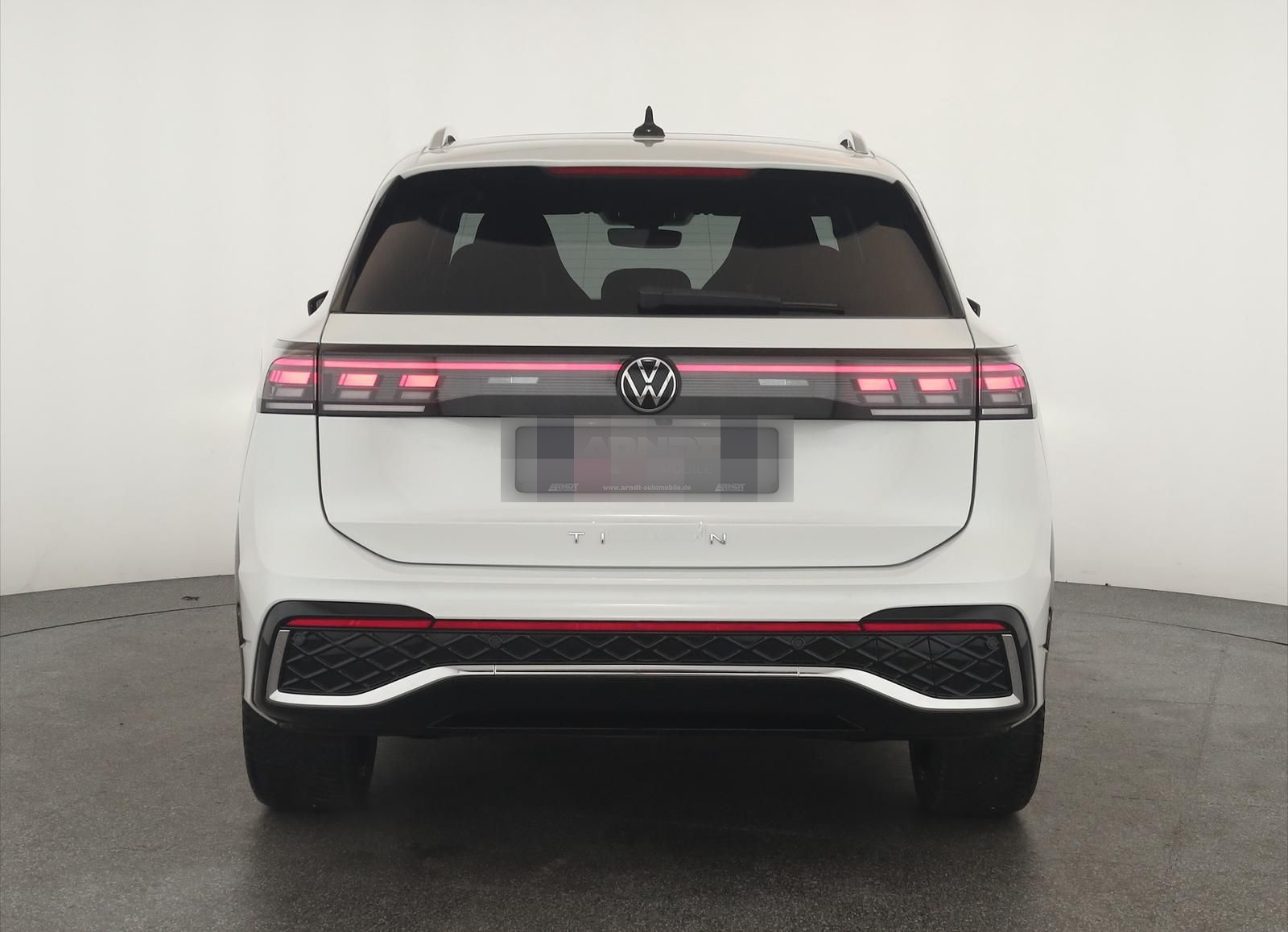 Volkswagen Tiguan 2.0 TDI DSG R-Line Pano Navi Keyless 20" foto 6